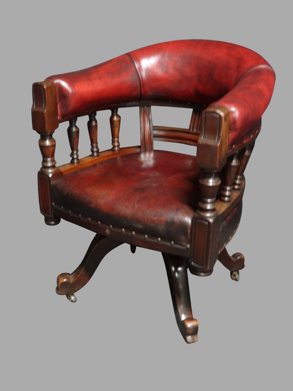 Top Quality Victorian Leather Upholstered Mahogany Desk Chair