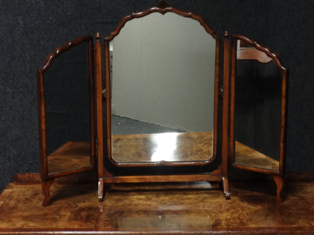 Excellent Quality Burr Walnut Dressing Table with Dressing Mirror View XV