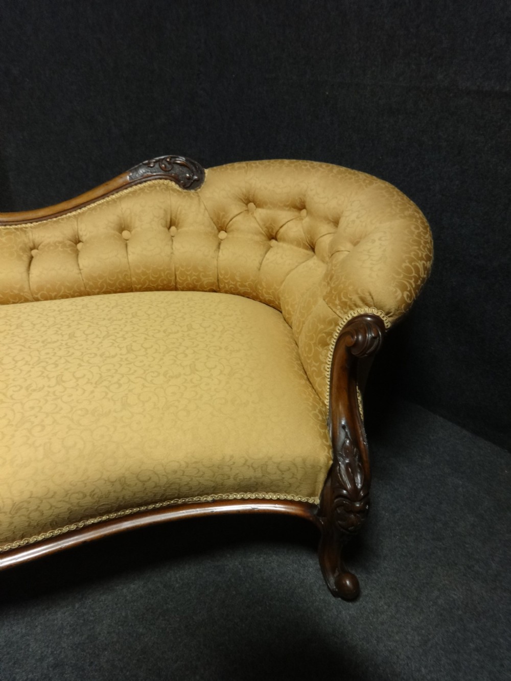 Superb Newly Upholstered Victorian Walnut Chaise Lounge View IV