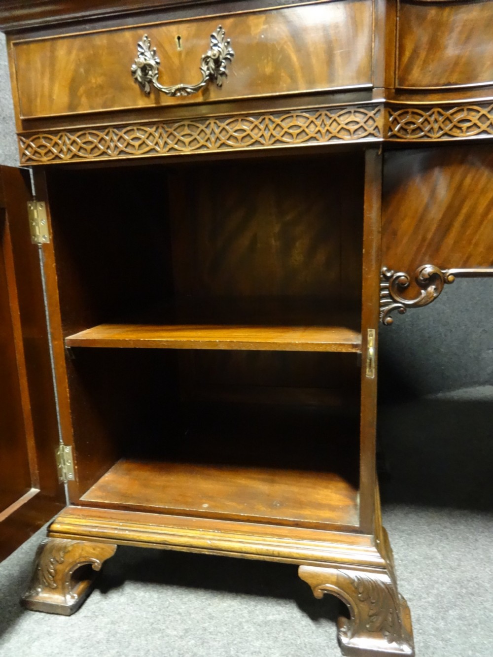 Outstanding Serpentine Mahogany Buffett Sideboard View X