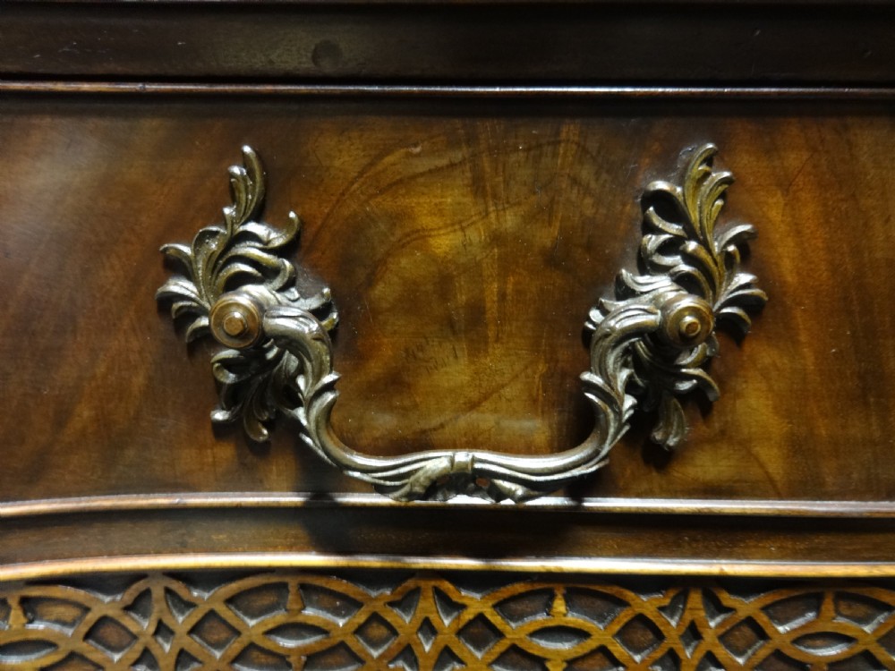 Outstanding Serpentine Mahogany Buffett Sideboard View XI