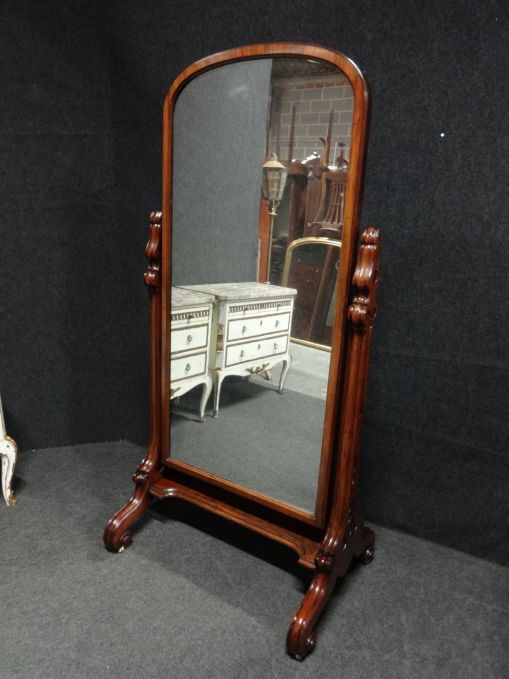 Lovely Early Victorian Mahogany Cheval Dressing Mirror View VI