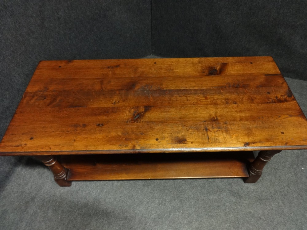 Top Quality Oak Coffee Table View III