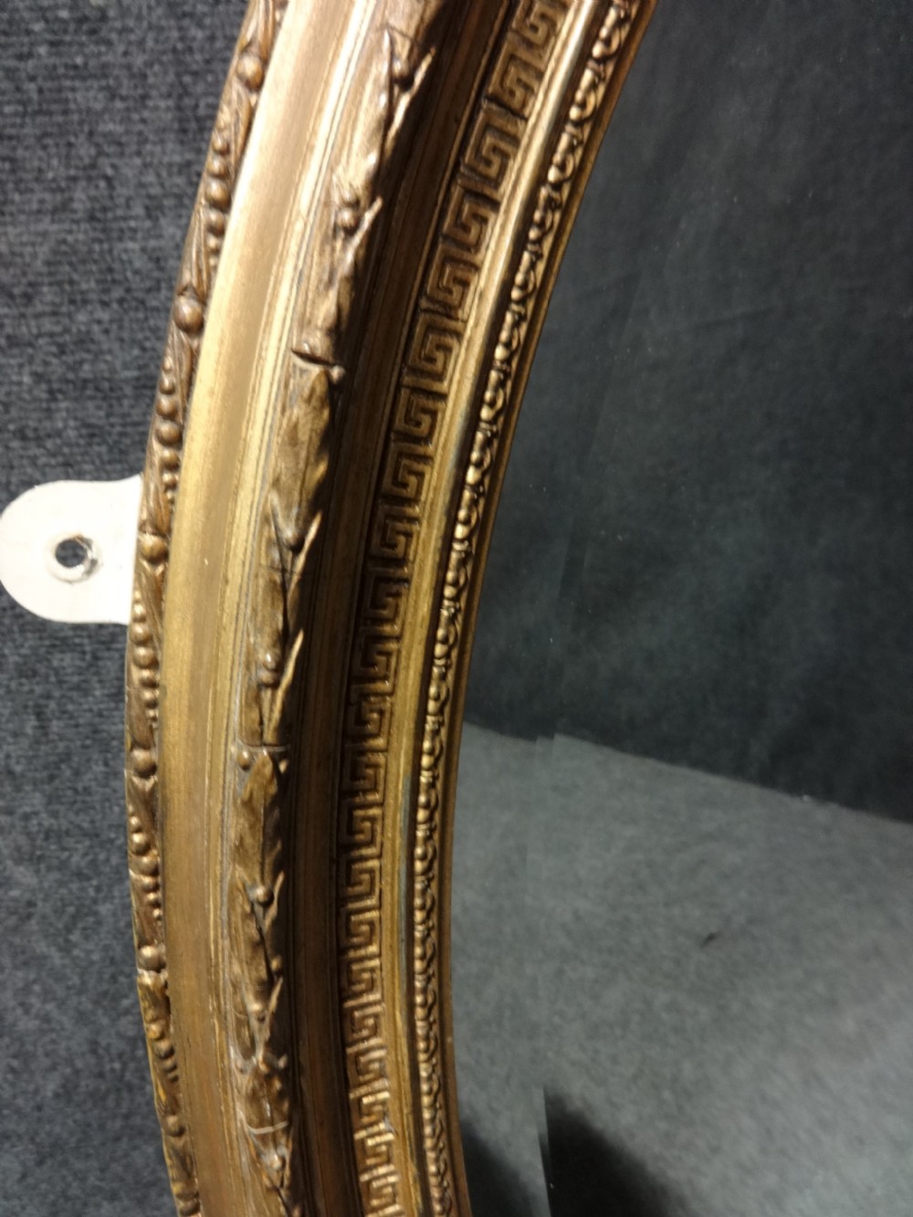 Very good Victorian Oval Gilt Mirror View IV