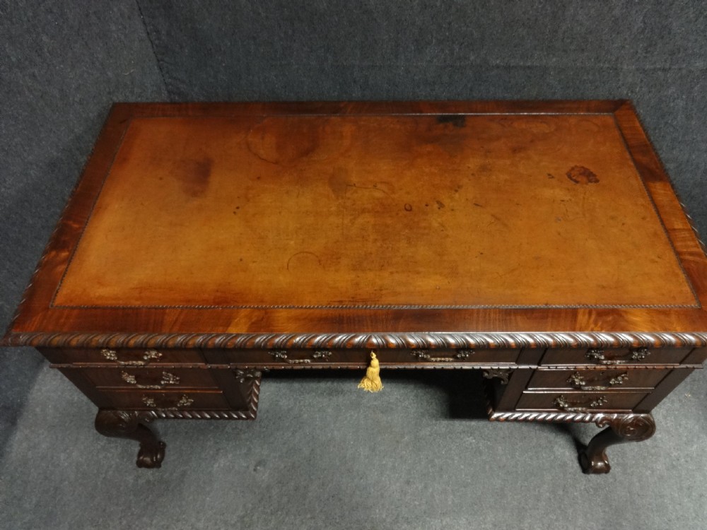 Top quality Mahogany Chippendale Kneehole Desk View III