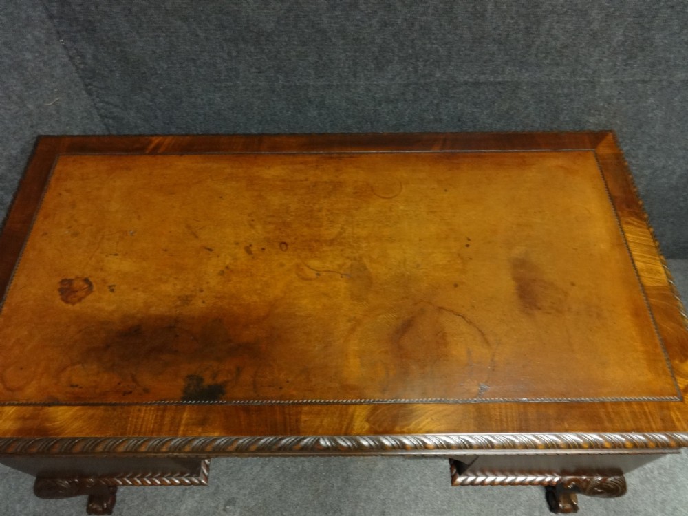 Top quality Mahogany Chippendale Kneehole Desk View IX