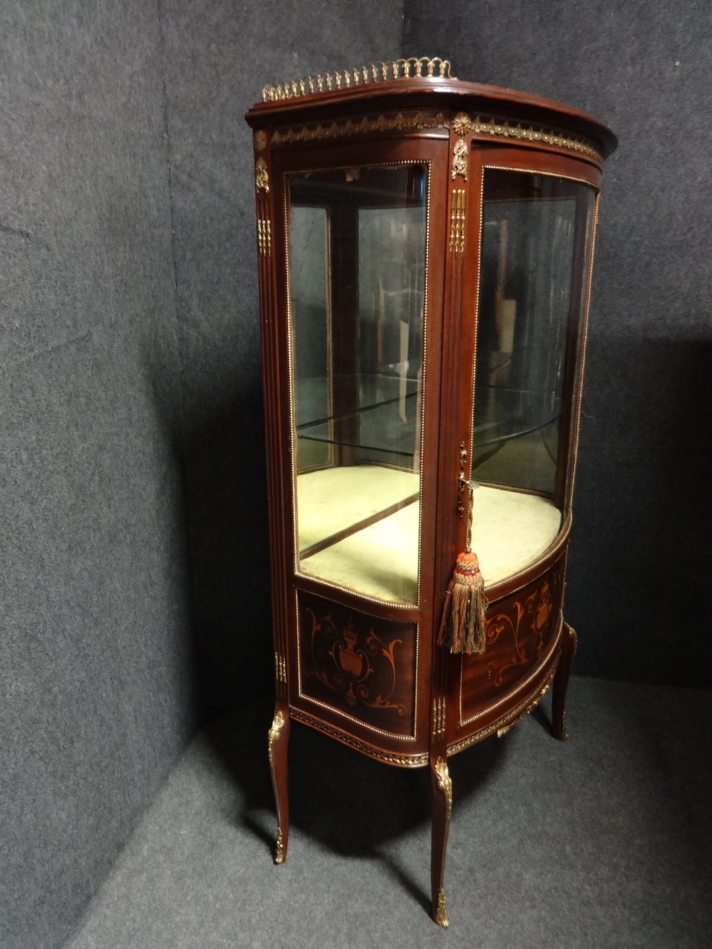 Very Good Marquetry Inlaid French Mahogany Display Vitreen View VI