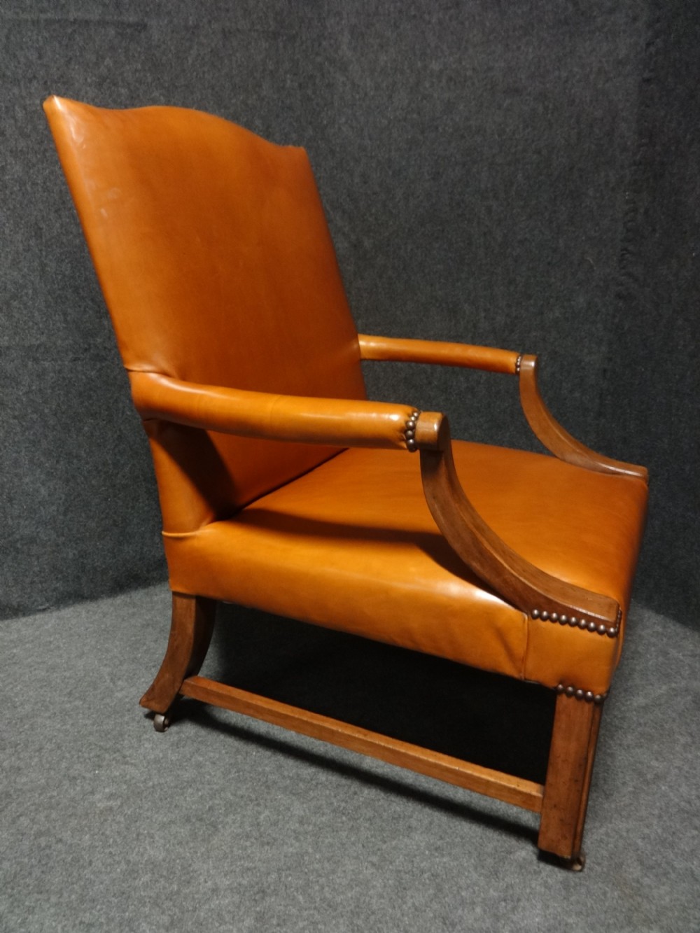 Superb Pair Leather and Mahogany Library Chairs View VIII