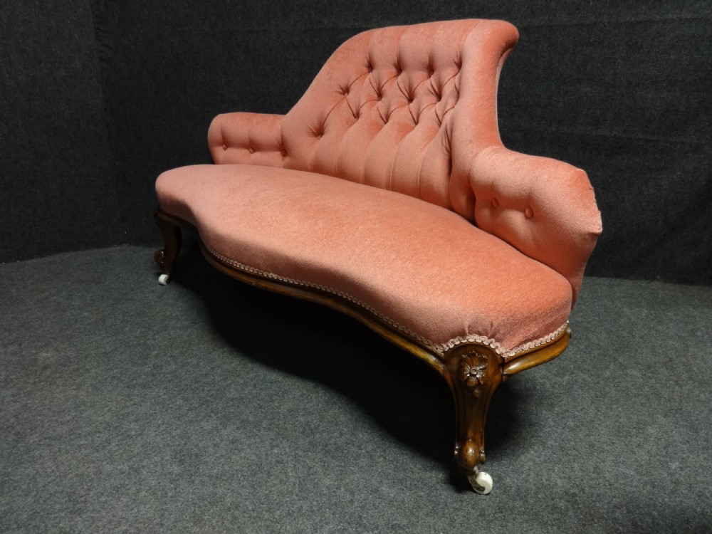 Very Good Victorian Walnut Two Seat Window Couch View III
