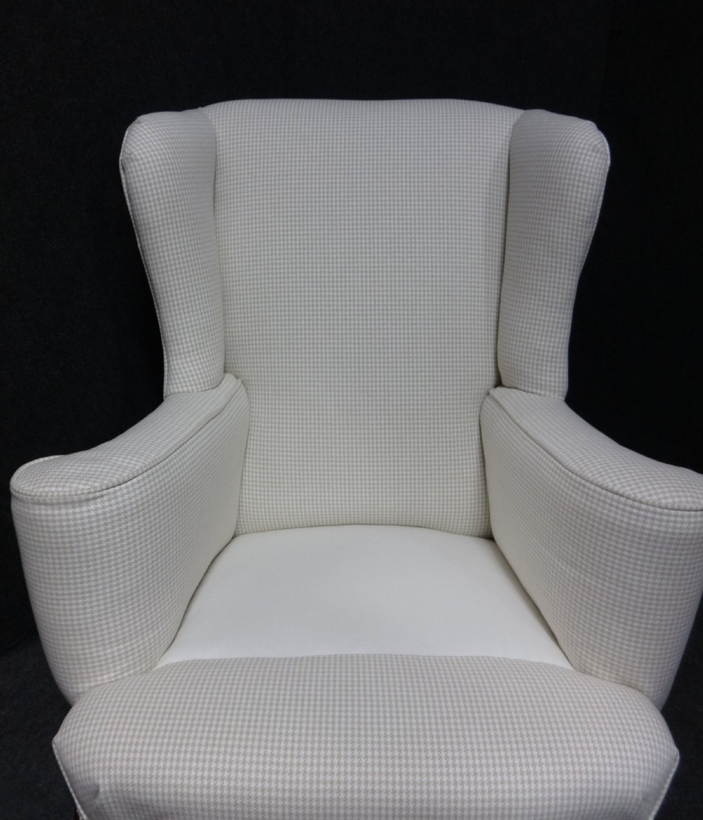 Top quality pair of Victorian Walnut Wing Armchairs View VIII