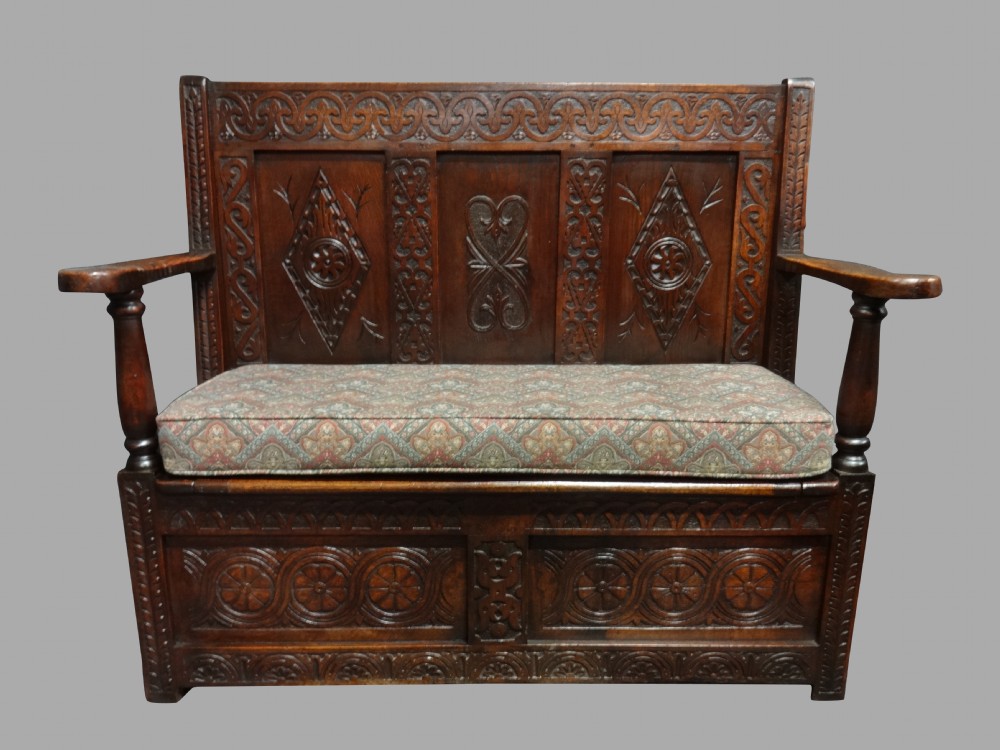 Georgian Oak Hall Settle