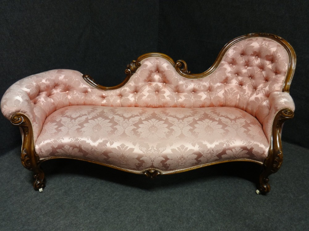 Beautiful Victorian Mahogany Chaise Settee View III
