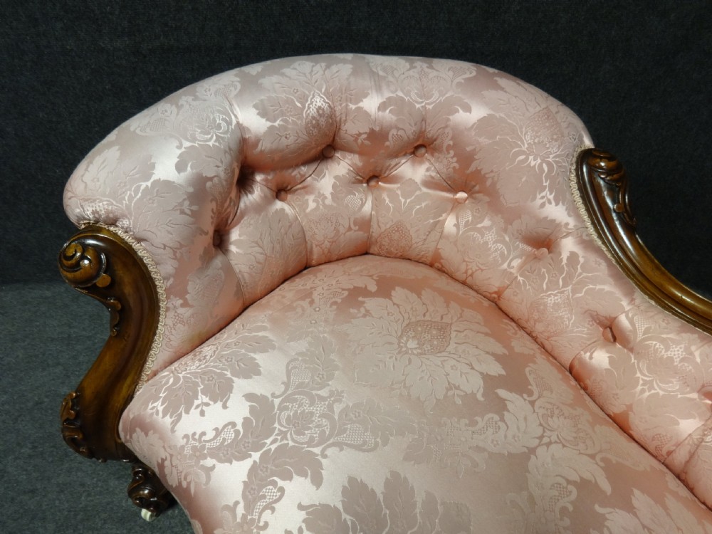 Beautiful Victorian Mahogany Chaise Settee View VII