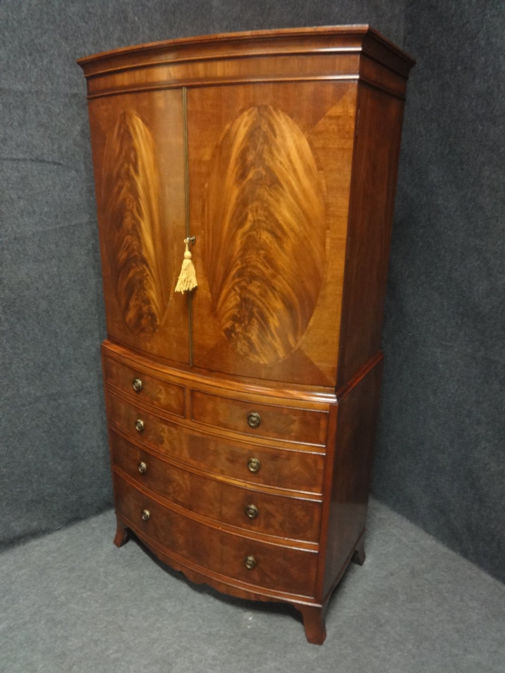 Edwardian Mahogany Linen Press of Small Proportions View VII