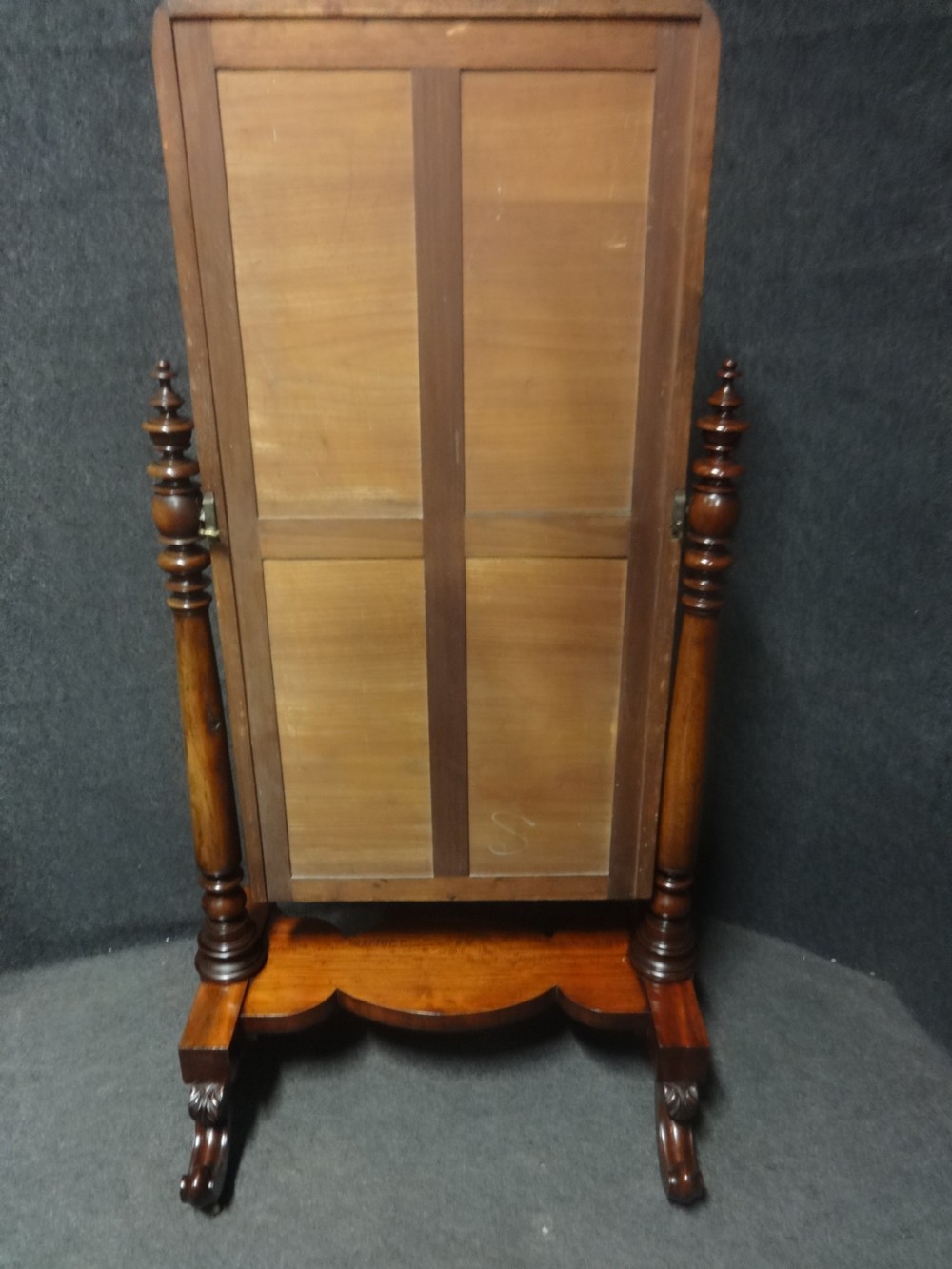 Very Good Victorian Mahogany Cheval Mirror View V