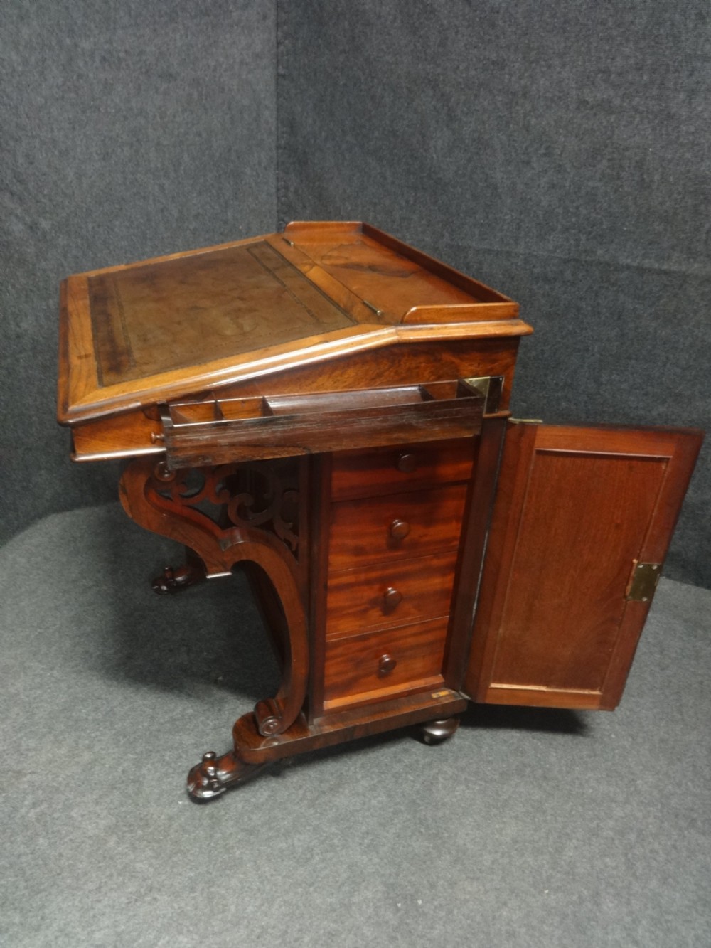 Outstanding Rosewood Davenport Desk View VI