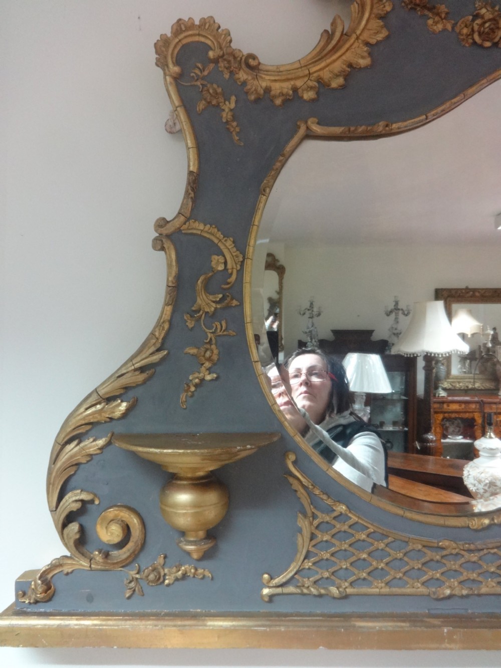 Very Good Victorian Parcel Gilt Overmantle Mirror View V
