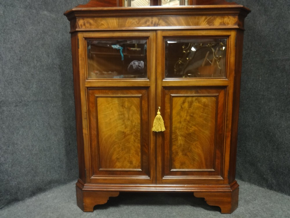 Top Quality Mahogany Corner Display Cabinet View II