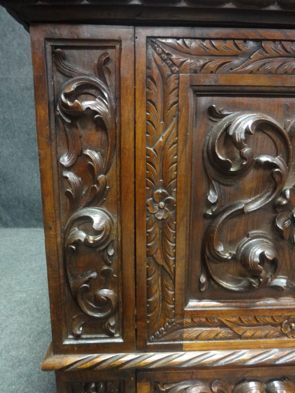 Very Good Walnut Cassone View XII