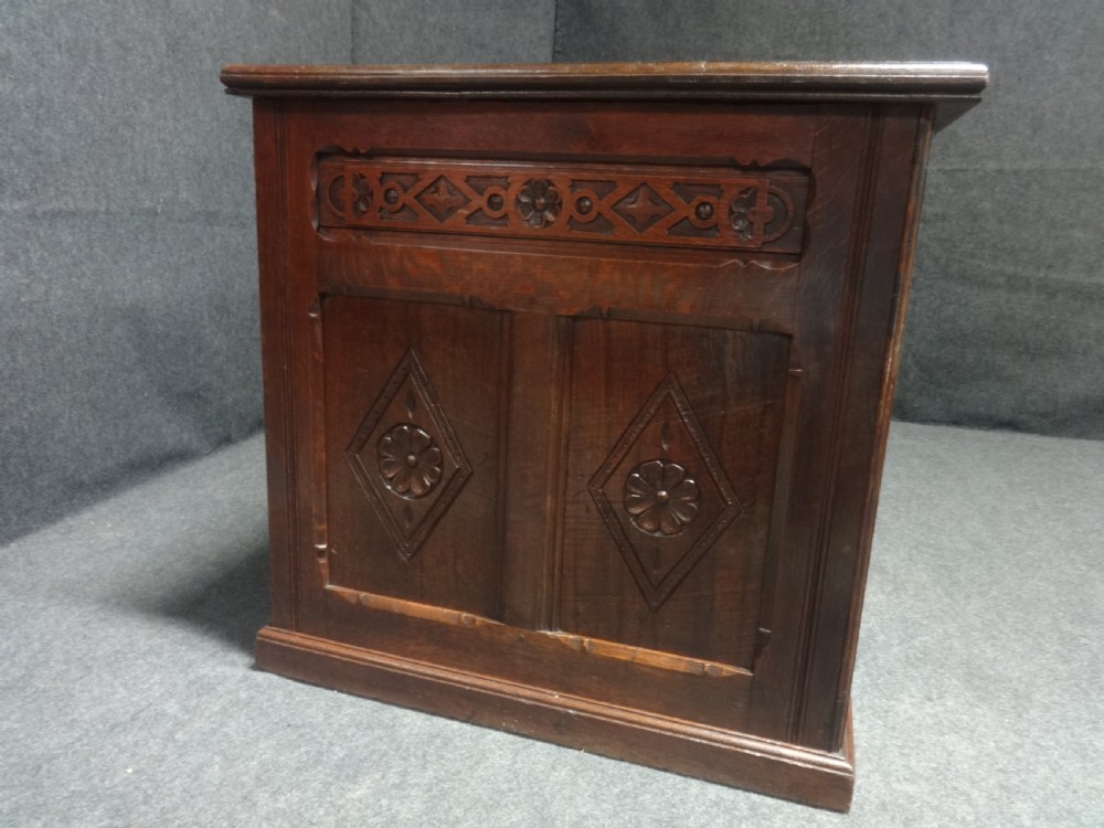 Outstanding Victorian Oak Kneehole Desk View III