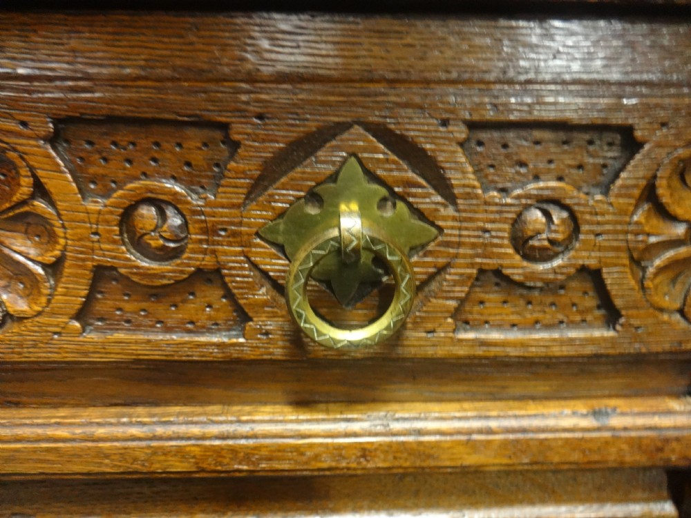 Outstanding Victorian Oak Kneehole Desk View XIII