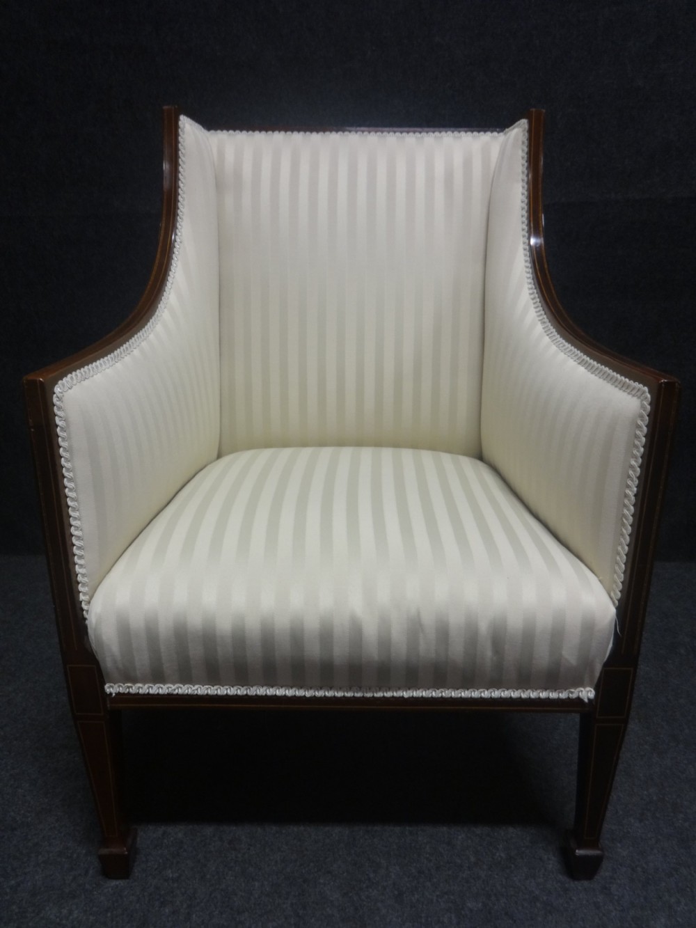Superb Inlaid Mahogany Three Piece Suite View XIII