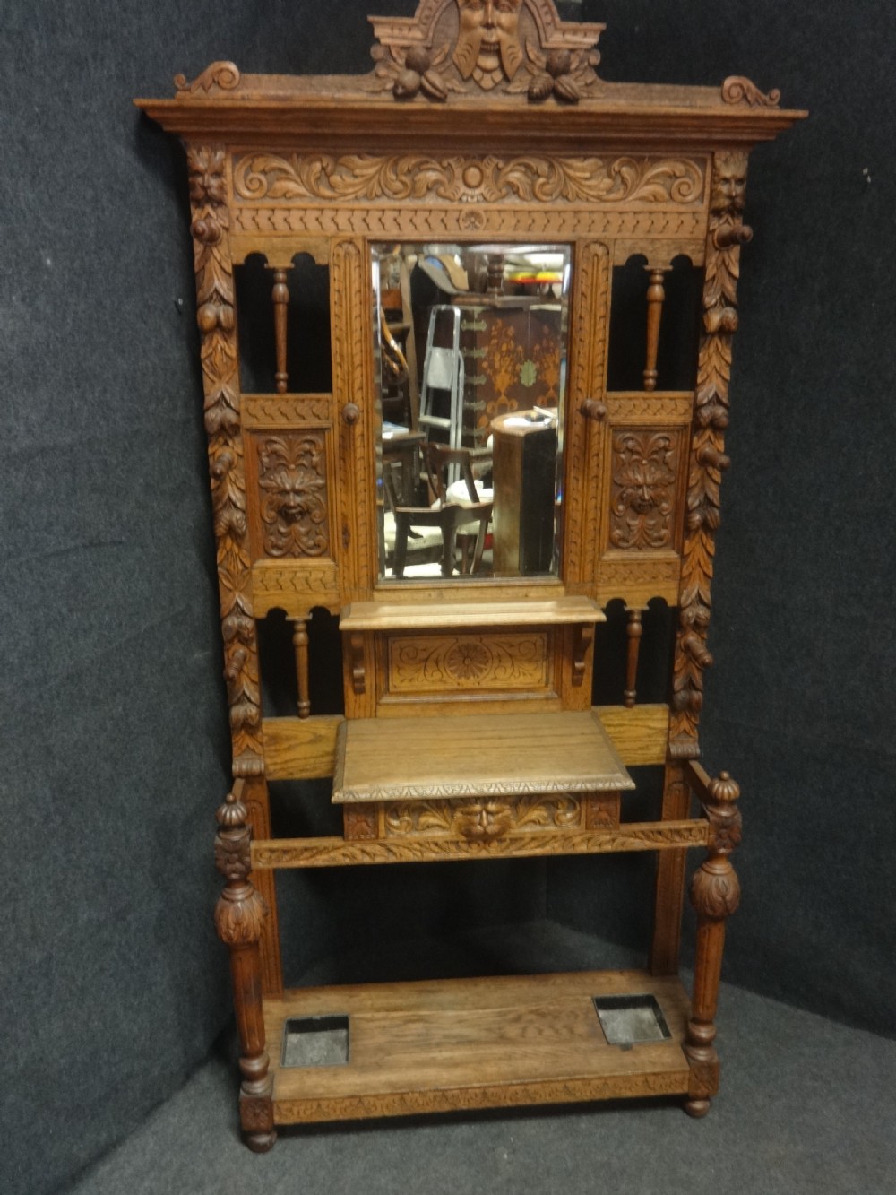 Very Nice Golden Oak Green Man Oak Hallstand View III