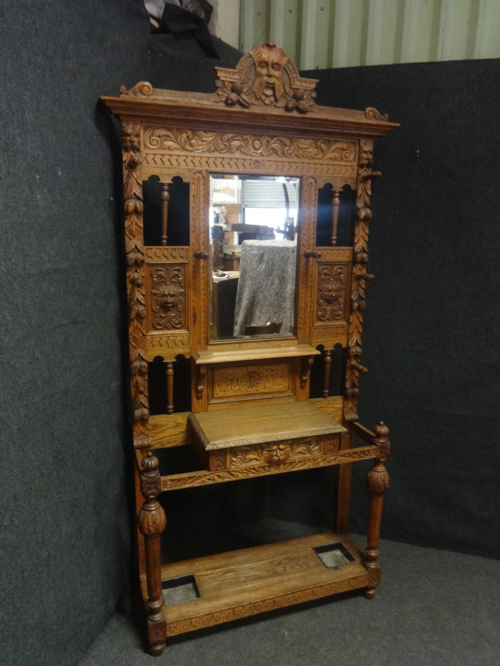 Very Nice Golden Oak Green Man Oak Hallstand View V