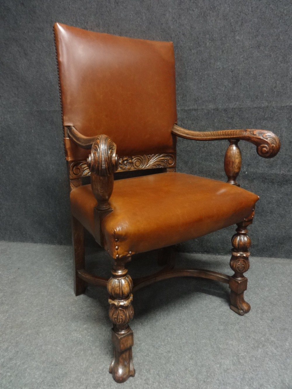 Magnificent Oak Dining Table and Ten Matching Dining Chairs View XV