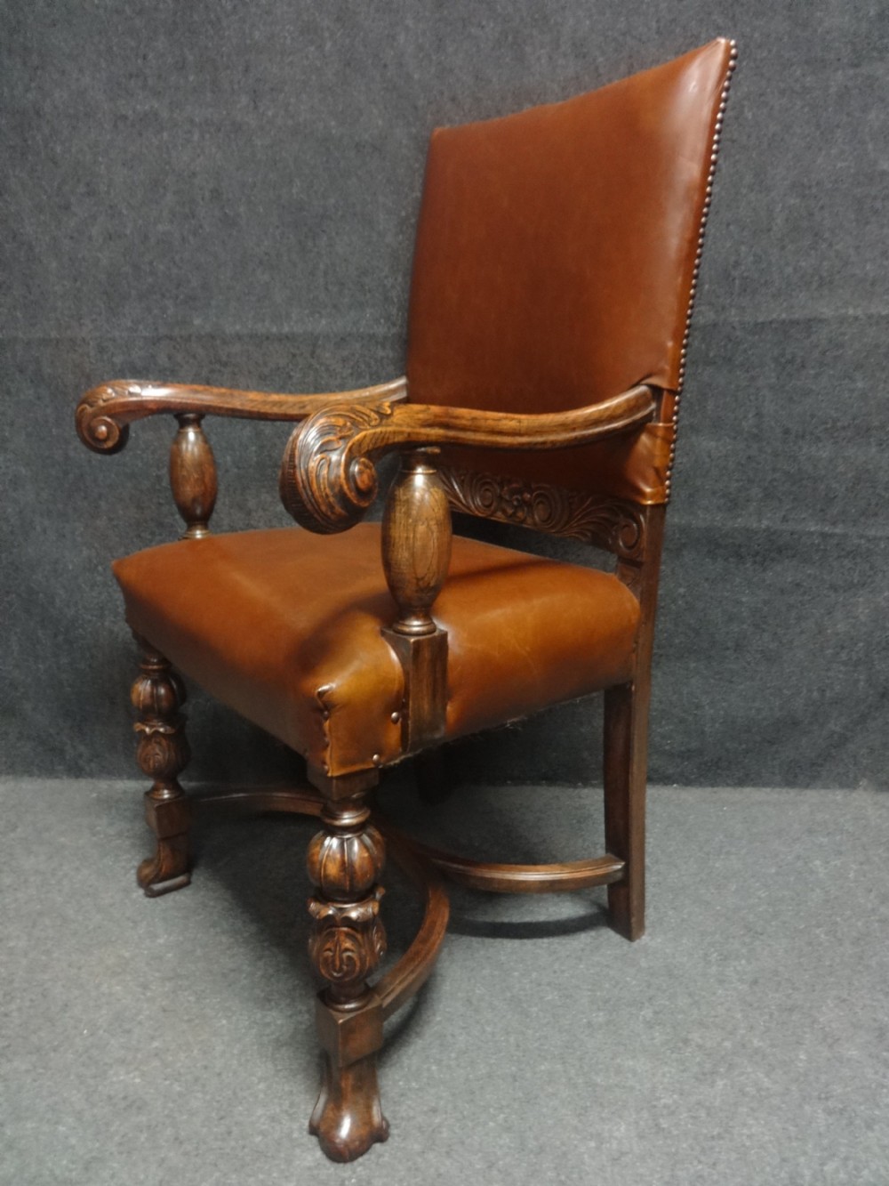 Magnificent Oak Dining Table and Ten Matching Dining Chairs View XVI