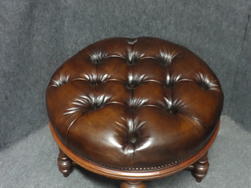 Good Deep Buttoned Leather Stool View II