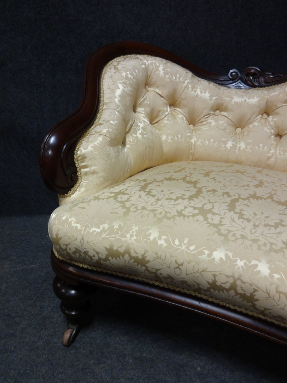 Large Outstanding Victorian Mahogany Sofa Couch View VII