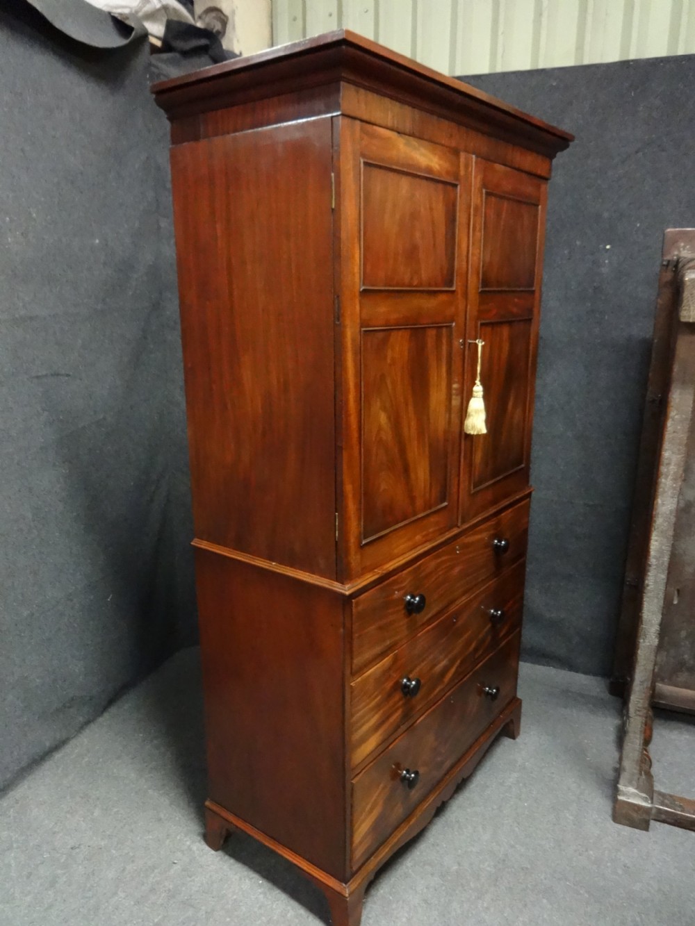 Good Georgian Mahogany Linen Press of small Proportions View X