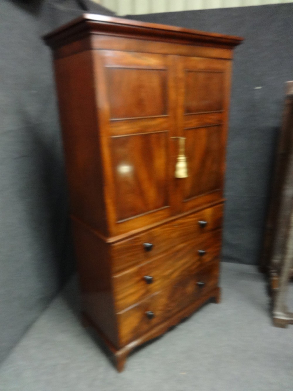 Good Georgian Mahogany Linen Press of small Proportions View XI