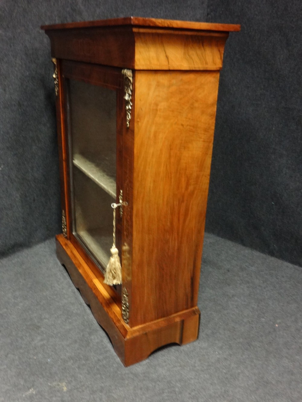A very Good Victorian Walnut Inlaid Pier Cabinet Bookcase View VII