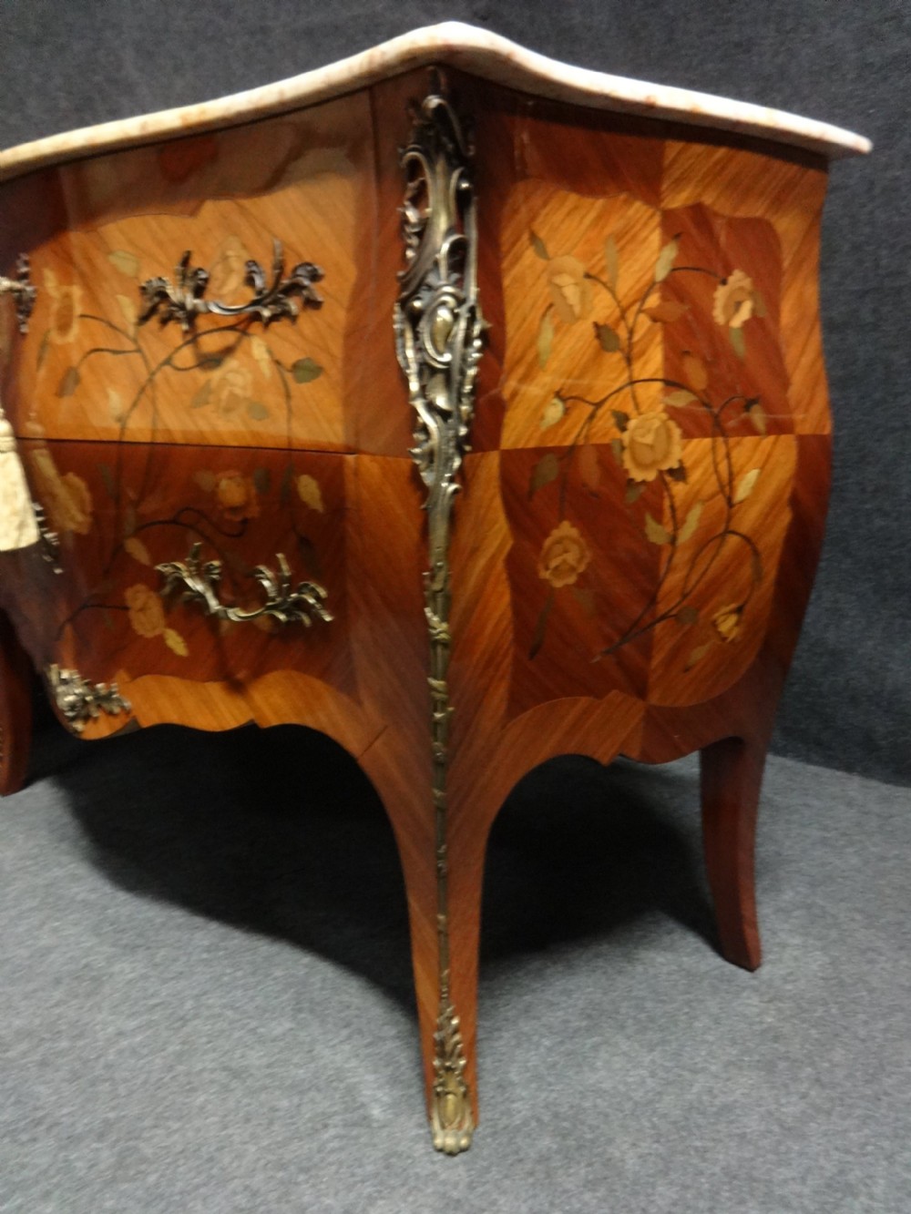 Superb French Marquetry Commode Chest of Drawers View VI