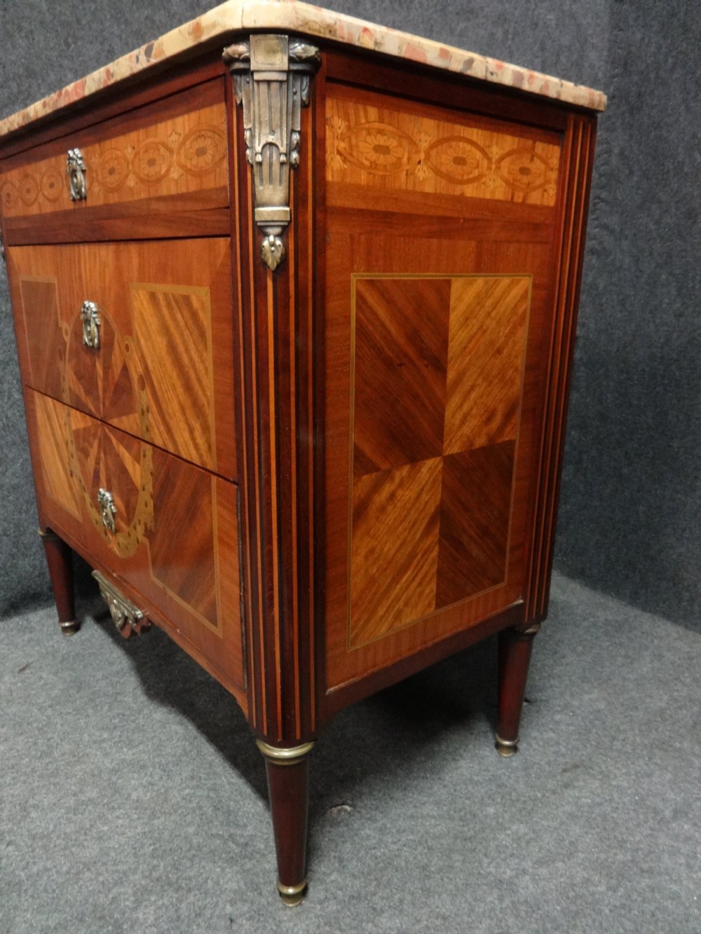 Very Good Marquetry Commode Chest of Drawers View VII