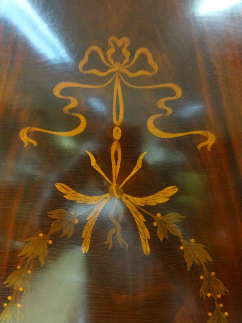 Superb Quality Mahogany Inlaid Linen Press View XV