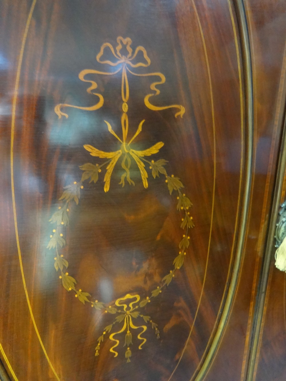 Superb Quality Mahogany Inlaid Linen Press View XVI