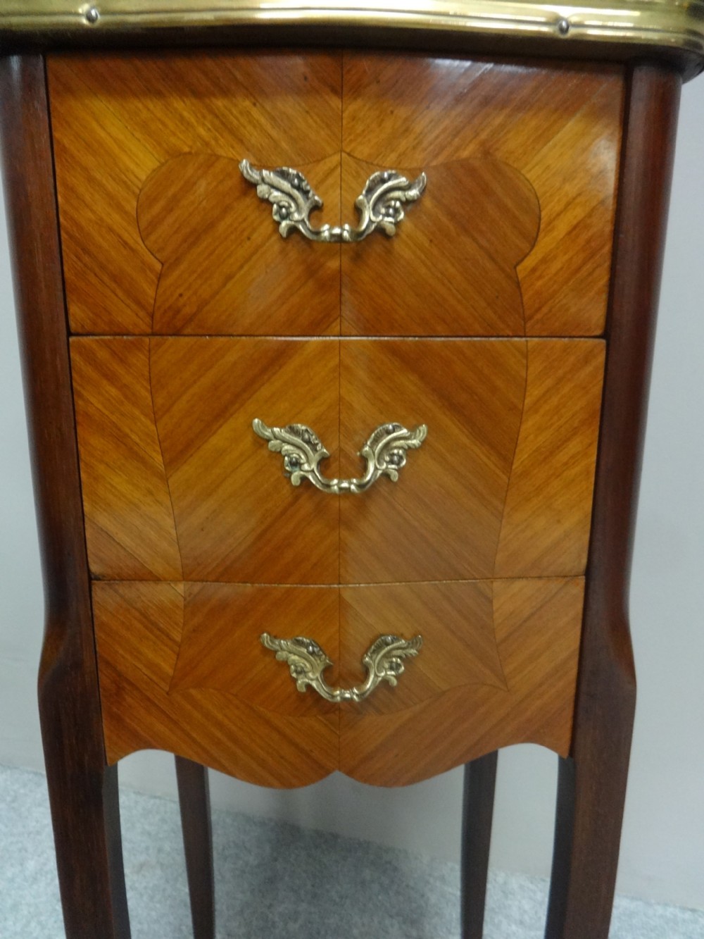 Small Pair French Tulipwood Bedside Lamp Chests of Drawers View VIII