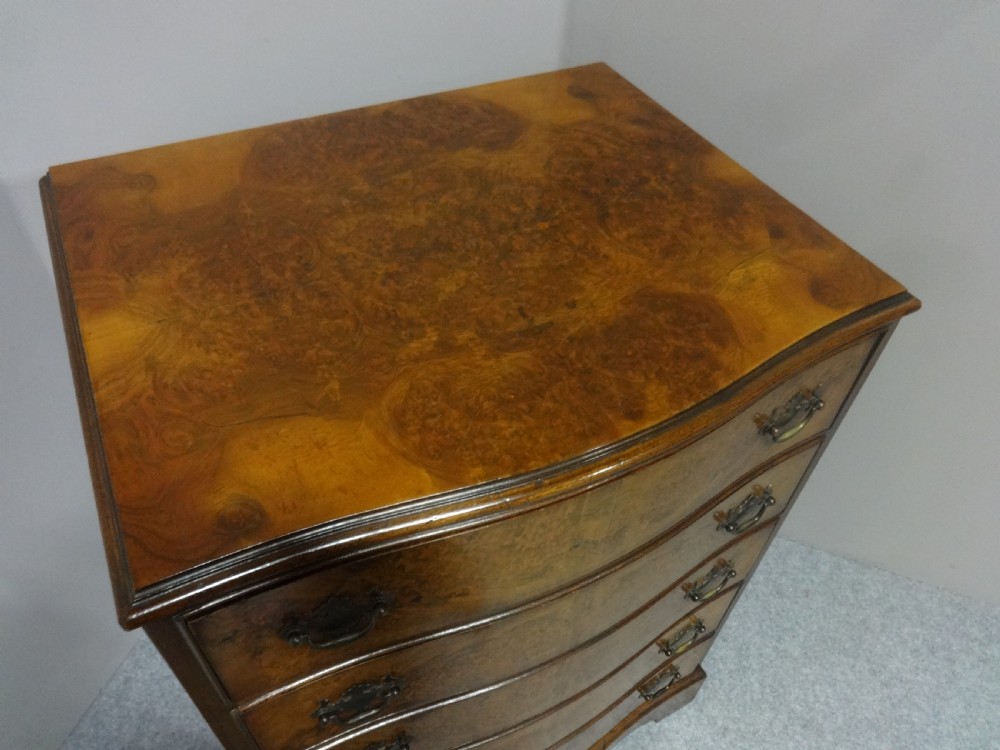 Very Good Burr Walnut Chest of Drawers View VI