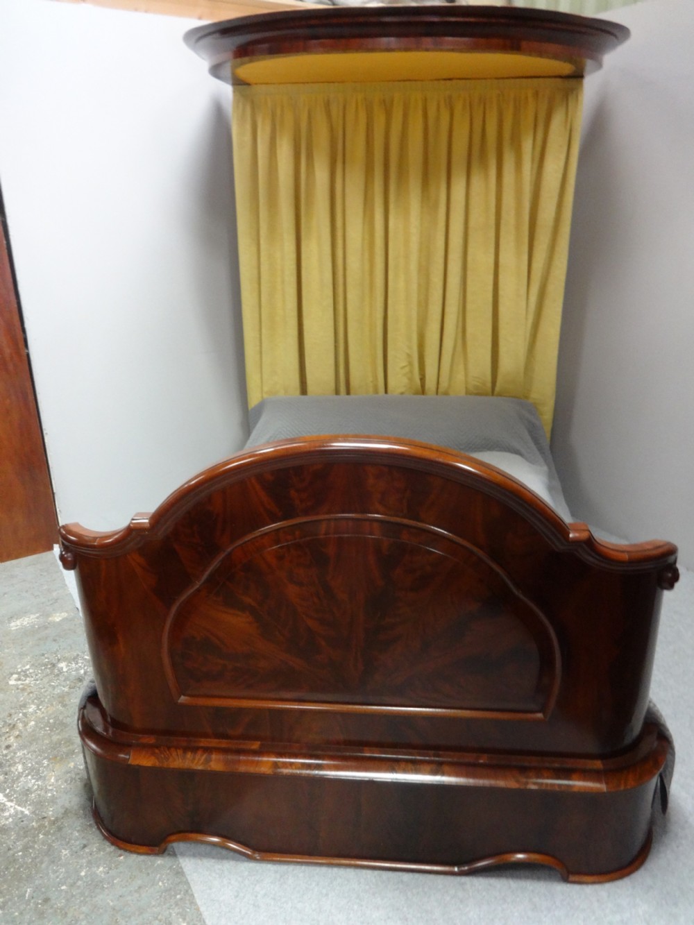 Wonderful Victorian Half Tester Bed View XV