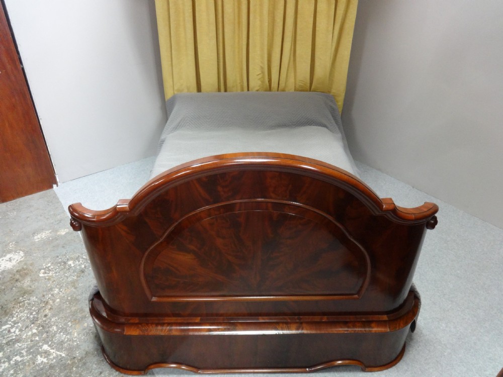 Wonderful Victorian Half Tester Bed View XVII