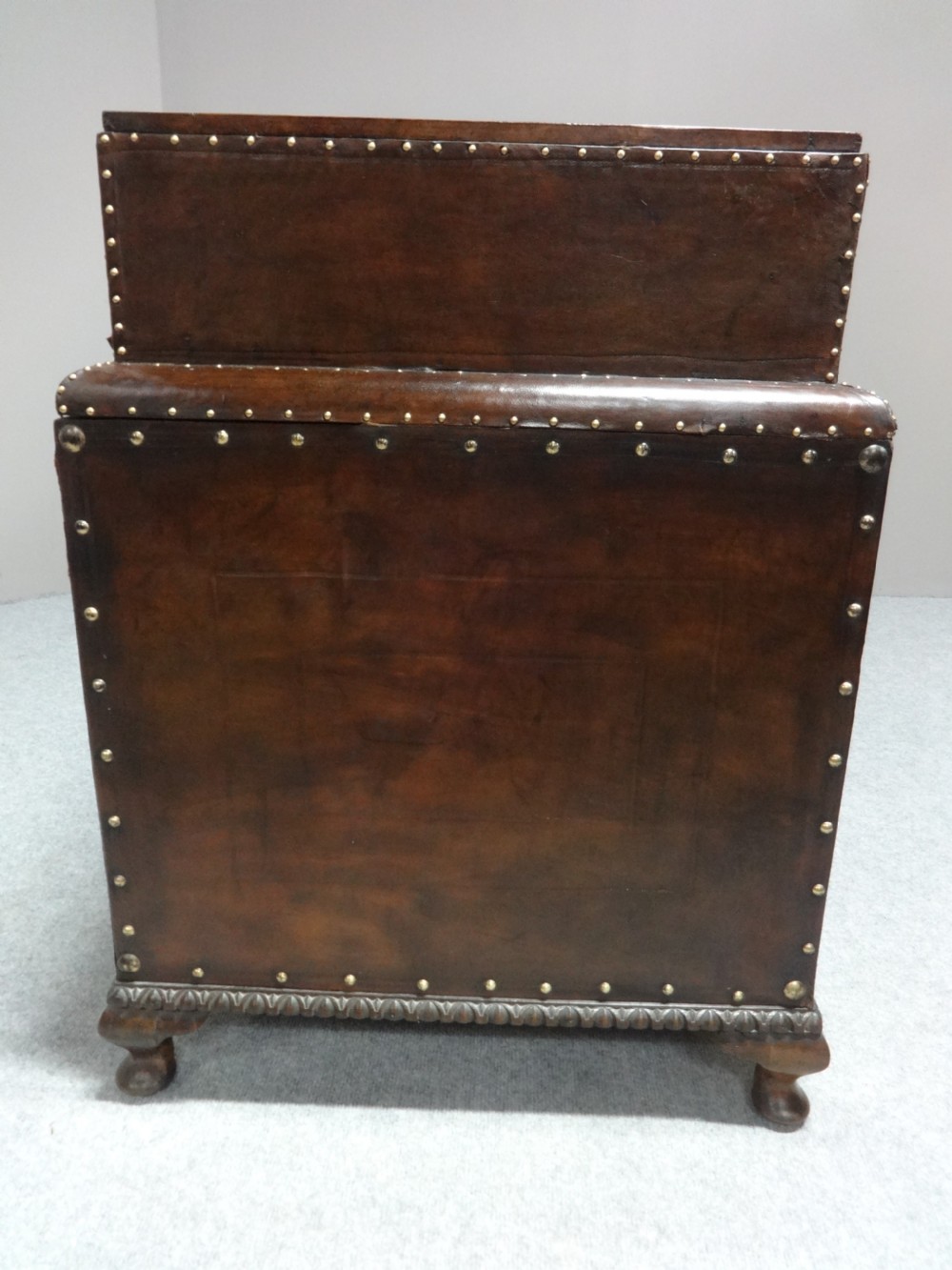 Leather and Walnut Art Deco Pedestal Desk View VII