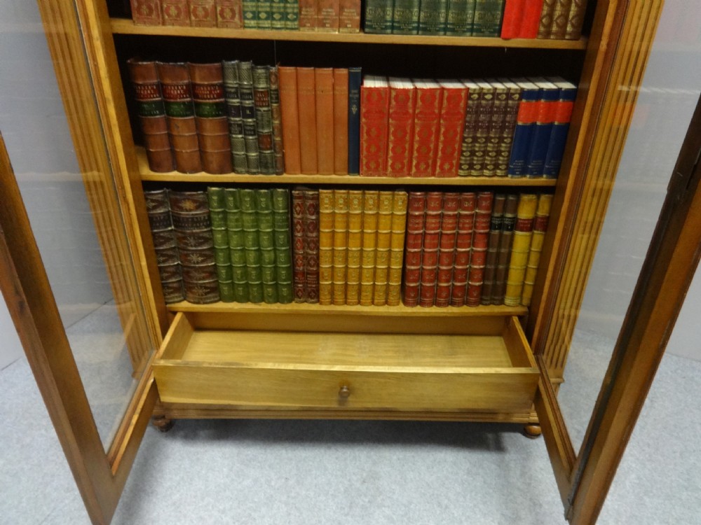 Excellent French Tulipwood Bookcase View VII