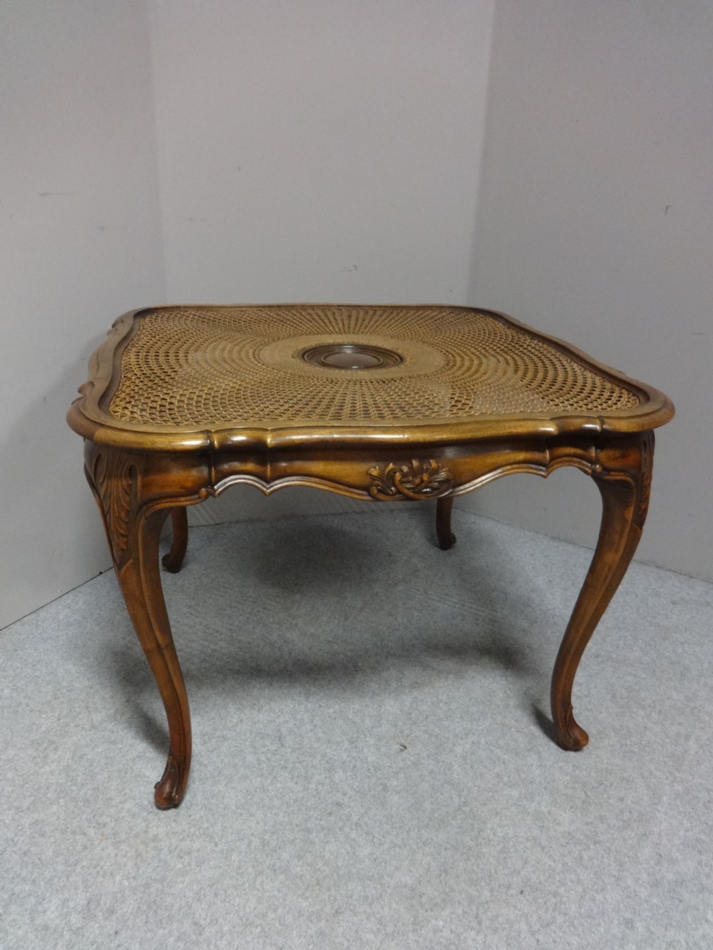 Super Bergere Coffee Table View II