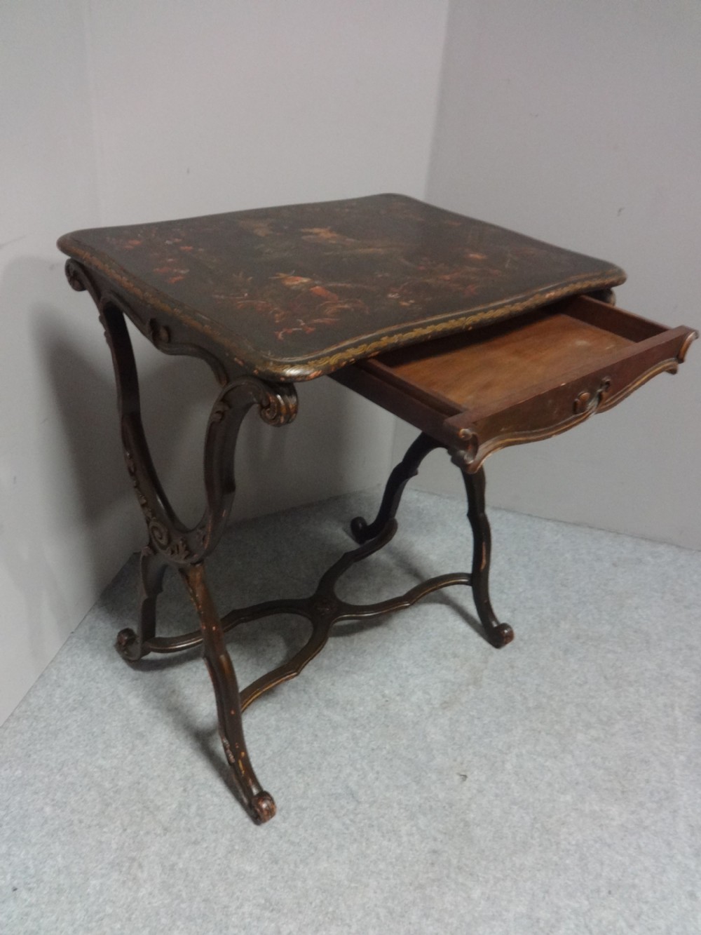 Fabulous Italian Painted Table with Drawer View IX