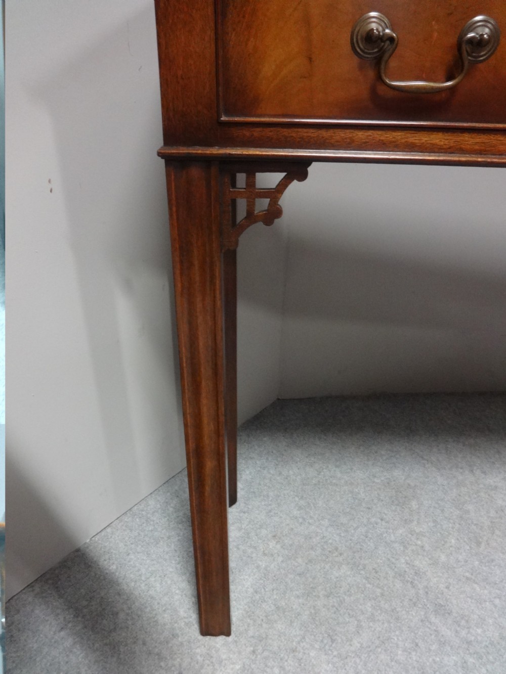 Top Quality Mahogany Side Table View VII