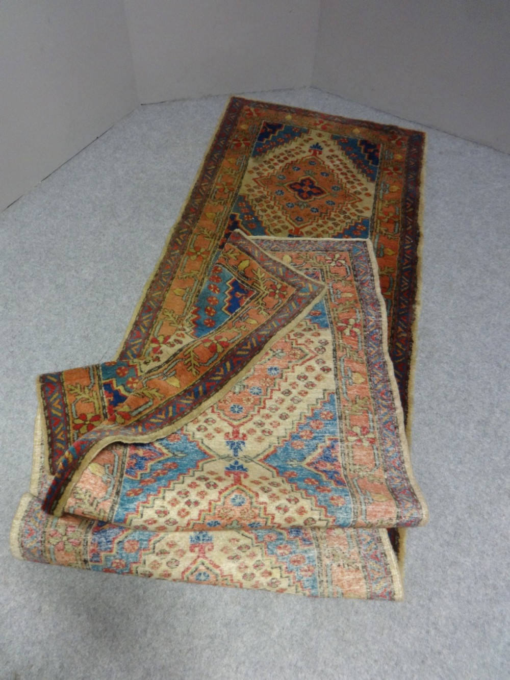 Fabulous Large Wool Runner View V