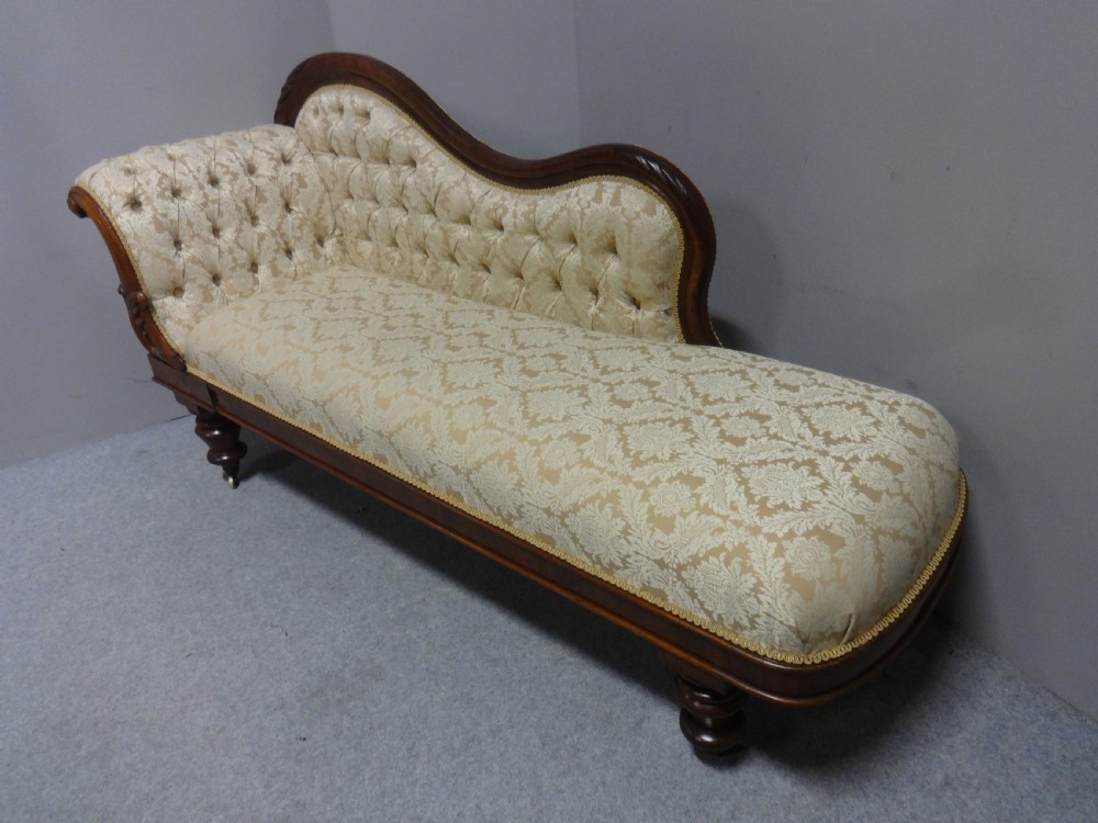 Very Good Victorian Mahogany Chaise Lounge View VI